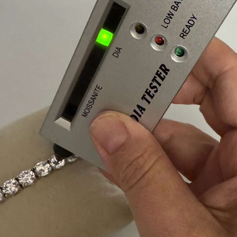 18k Tennis Bracelet - Picture 6 of 11